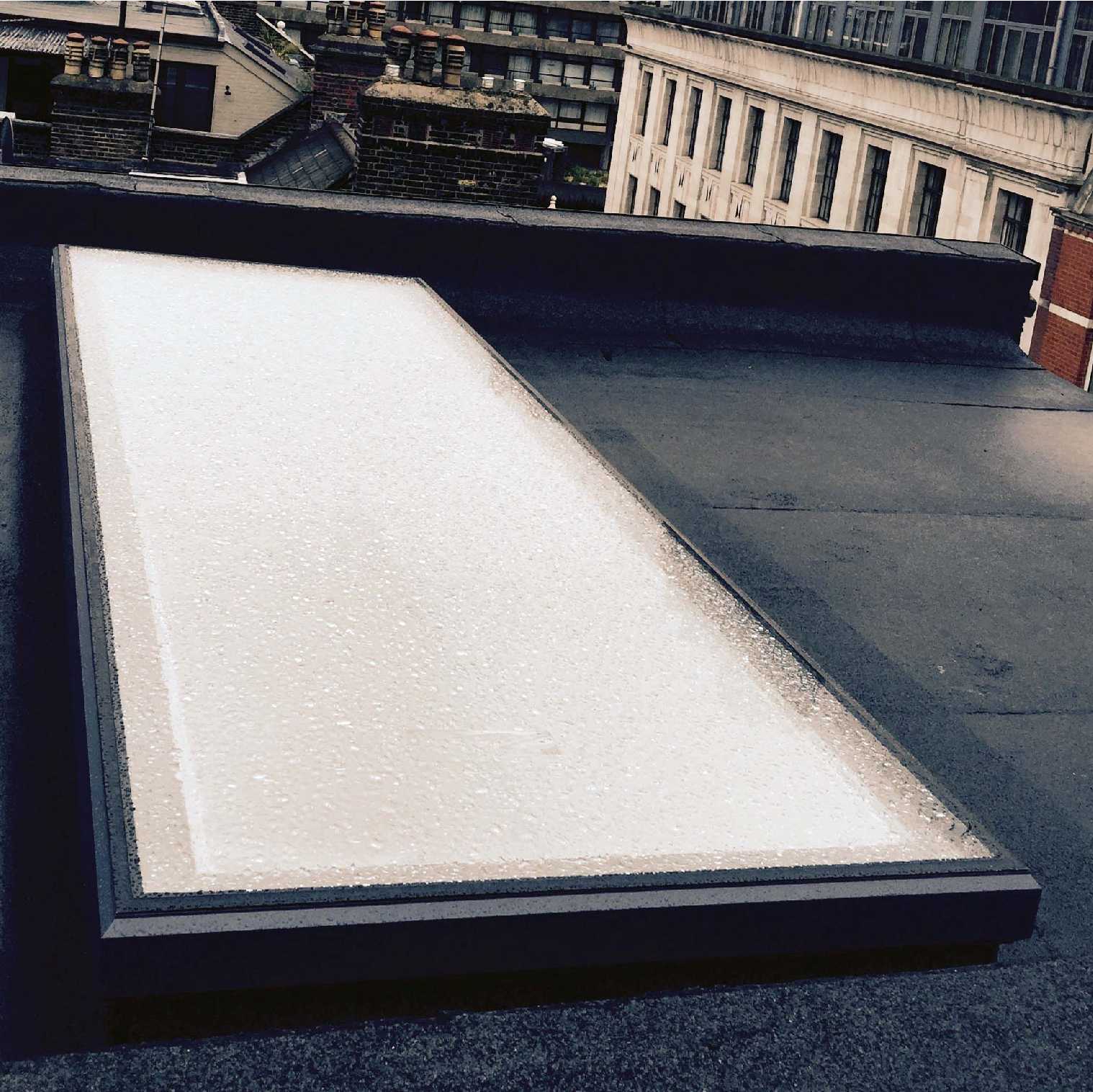 Great selection of EcoGard Flat Roof light, Double Glazed, Fixed, 1,000mm x 1,000mm